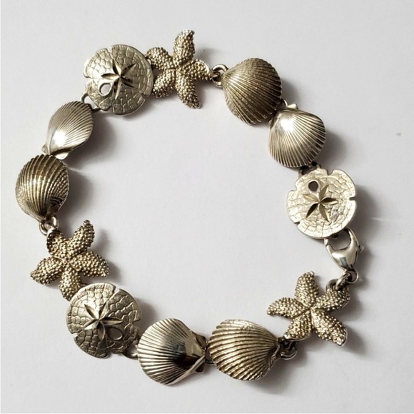 Vintage Jewelry - Vintage Silver Stamped 925 Seashell and Starfish Bracelet